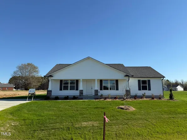 99 Pate Landing Dr, Selma, NC 27576
