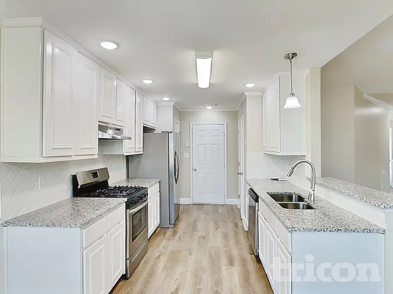 6745 Biscayne Blvd — Photo 5