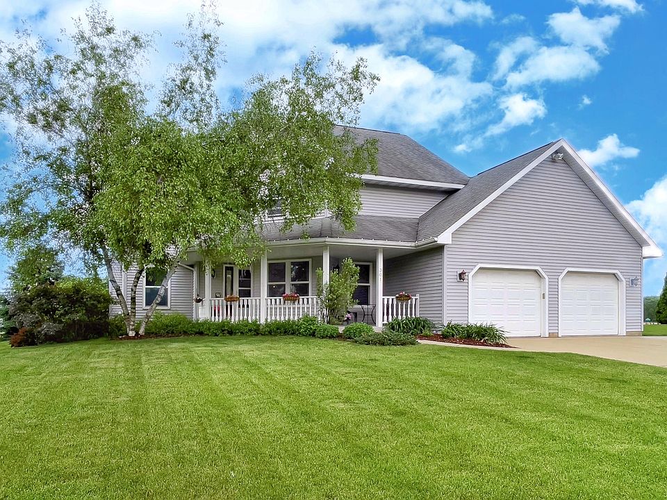 1st image of 301 E Mills Dr