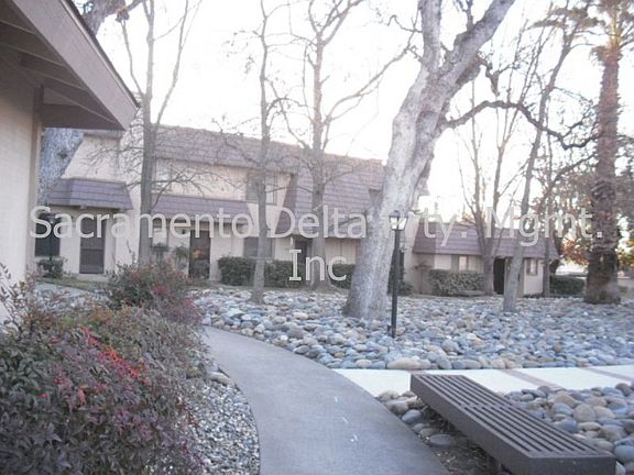 3rd image of 5952 Via Casitas