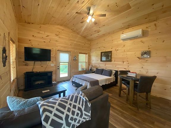4th image of 2691 Jessie Rd #6COZYCREEKVILLAGE