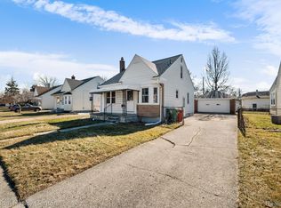 14950 Veronica Ave, Eastpointe, MI