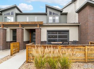 19581 E Sunset Cir, Centennial, CO 80015