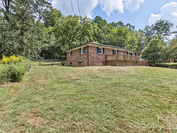 2nd image of 379 Bee Tree Rd