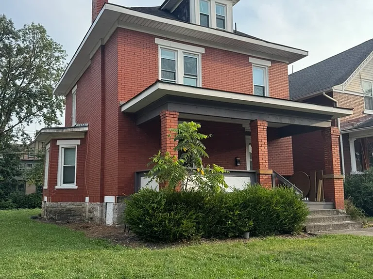 113 E Oakland Ave — Photo 27