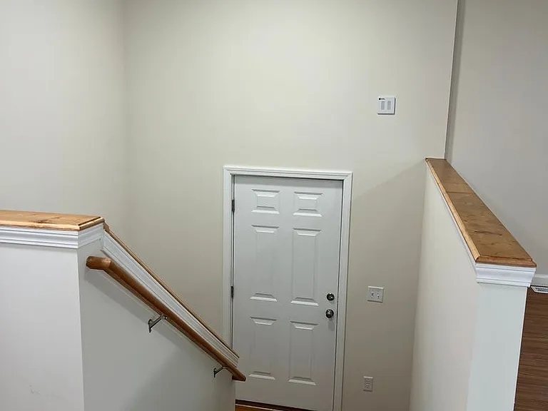 476 London Ct — Photo 19