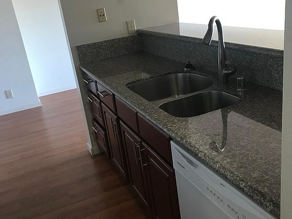 3rd image of 281 Juana Ave APT 308