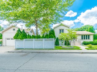 7801 W Bryn Mawr Ave, Chicago, IL
