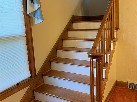 3rd image of 3309 Virginia Ave SE