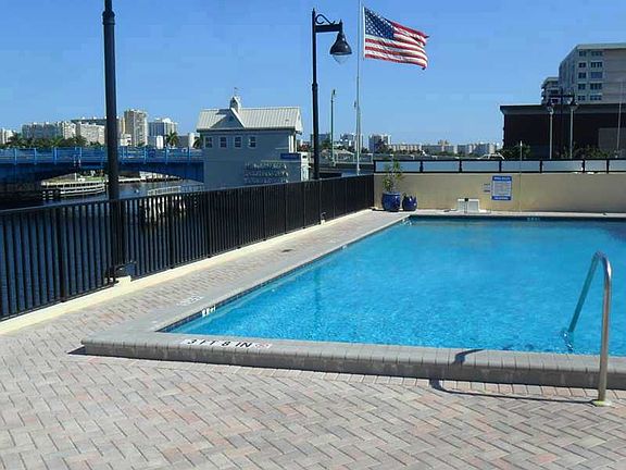 3rd image of 5100 Dupont Blvd APT 2H