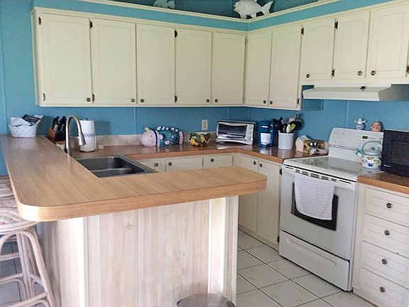 5th image of 261 Las Palmas Blvd