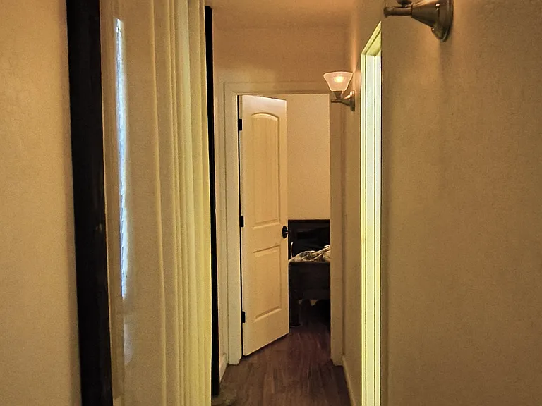 314 S Leroux St #4 — Photo 6