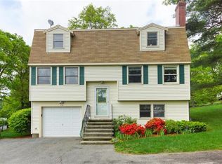 176 Fox Hill Rd, Burlington, MA 01803