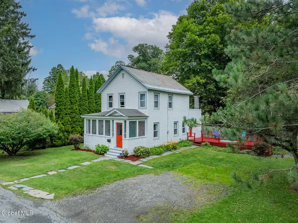 4 Ford Avenue, Cambridge, NY 12816