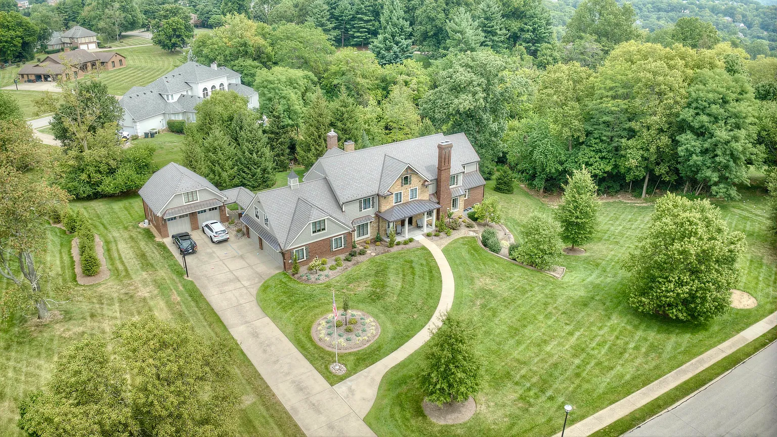 12 Linden Hill Dr photo 1