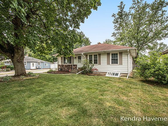 2nd image of 4185 Lester Dr NE
