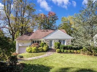 82 Van Etten Blvd, New Rochelle, NY 10804