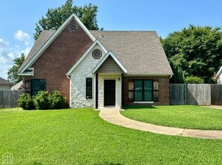 1102 E Craighead Forest Rd, Jonesboro, AR 72404