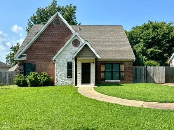 1102 E Craighead Forest Rd, Jonesboro, AR 72404