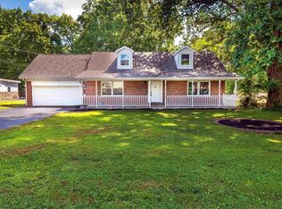 609 Bartlett Dr, Newburgh, IN 47630