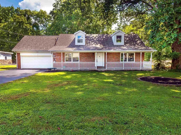 609 Bartlett Dr, Newburgh, IN 47630
