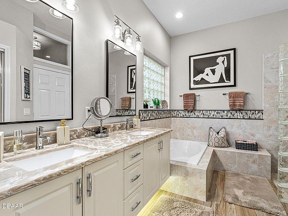 4th image of 3203 Galty Cir