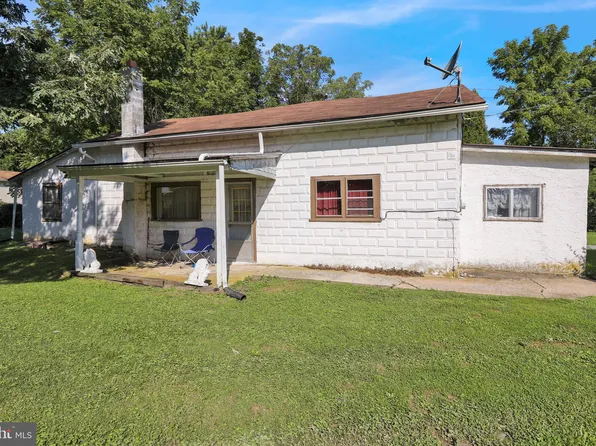 530 James St, Honey Brook, PA 19344