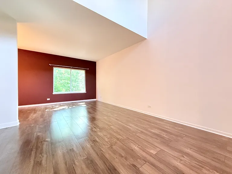 2307 Stoughton Dr — Photo 5