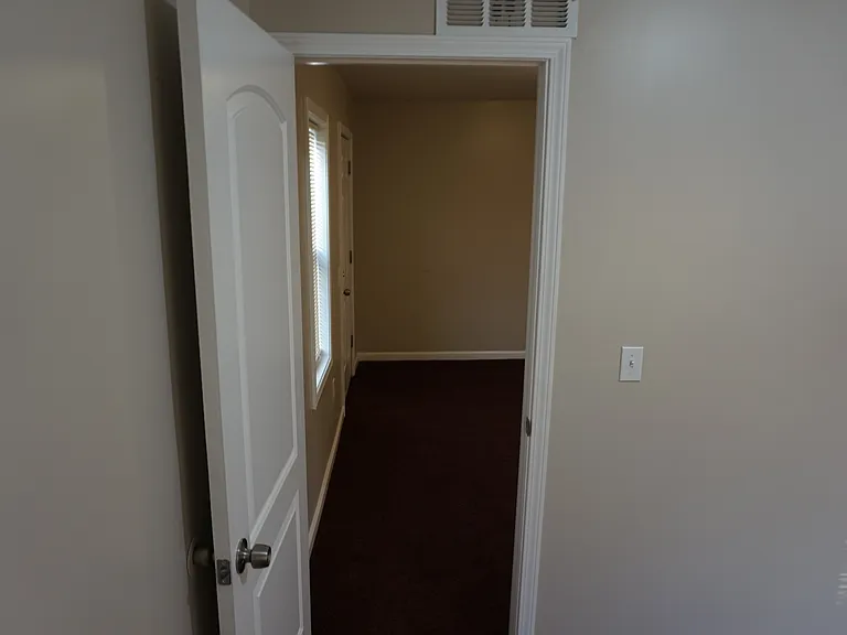 26733 Princeton St — Photo 8