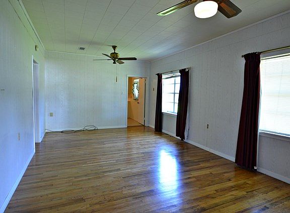 3rd image of 2311 California St