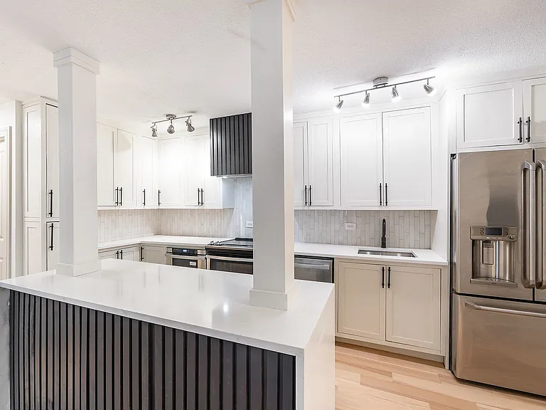 1339 N Dearborn St #2B — Photo 3