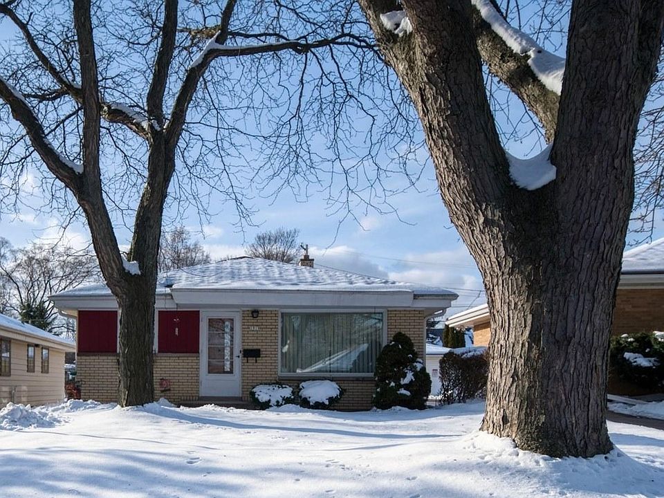 2nd image of 1919 N 118th St