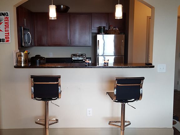 Sit up Breakfast Bar