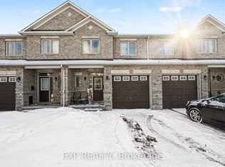 735 Regiment Ave, Ottawa, ON K2M 0E6