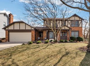 5789 Summit Meadow Dr, Saint Charles, MO