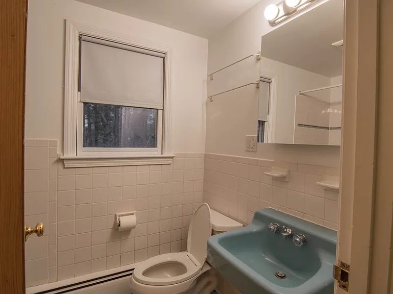 Full bathroom upstairs