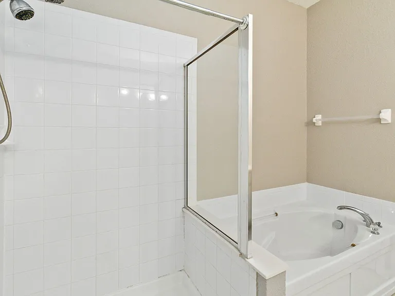 2173 Granger Ave — Photo 15