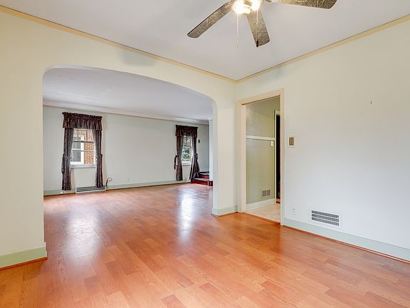 5th image of 2345 Krueger St