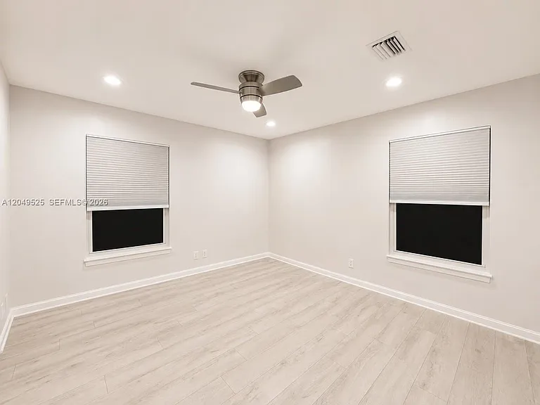 2616 Oakbrook Ct — Photo 14