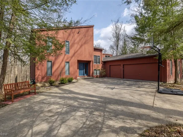 3573 Autumn Tree Dr, Medina, OH 44256