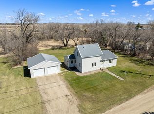 449 Davis St, Willow City, ND 58384