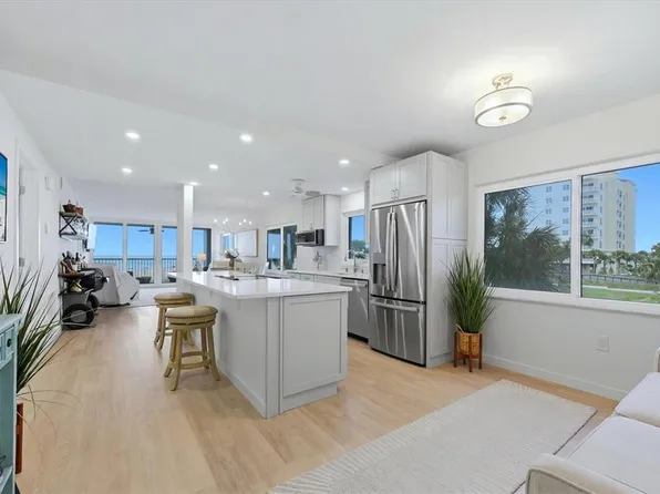 555 The Esplanade N APT 205, Venice, FL 34285