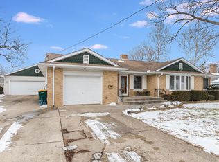 205 Sandy Ln, Plano, IL 60545