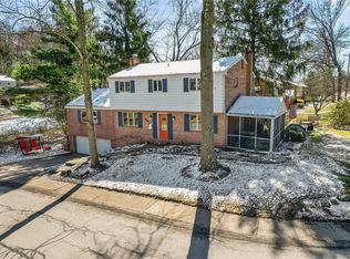 367 Sharon Dr, Pittsburgh, PA 15221