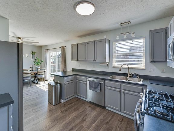 5th image of 5031 Hilliard Green Dr