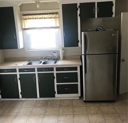 4th image of 534 N Buhl Farm Dr