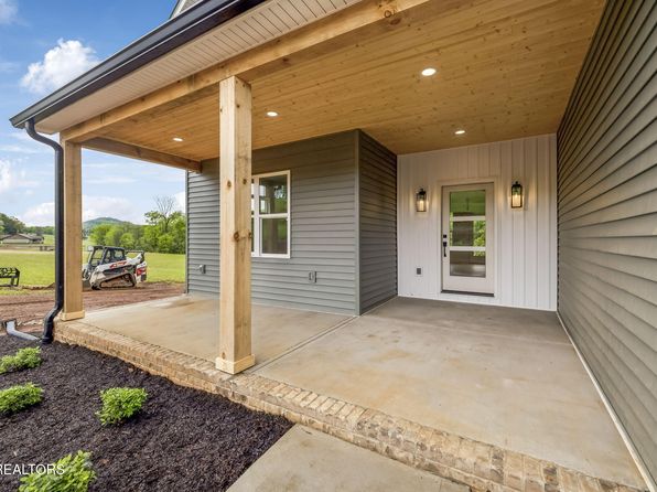 318 Roddy Branch Rd, Rockford, TN 37853