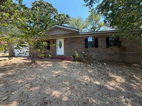 500 NW 2nd St, Wilburton, OK 74578