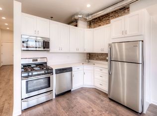 1532 Chicago, Chicago, IL 60642