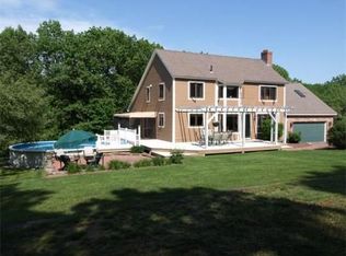 25 Manor Rd, Bolton, MA 01740